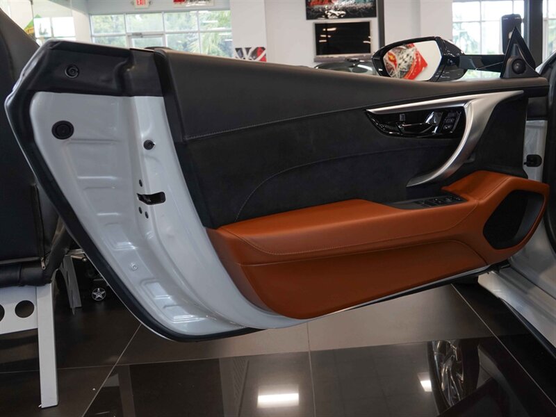 2017 Acura NSX SH-AWD Sport Hybrid - Photo 20 - Bonita Springs, FL 34134