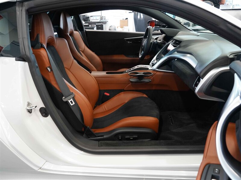 2017 Acura NSX SH-AWD Sport Hybrid - Photo 25 - Bonita Springs, FL 34134