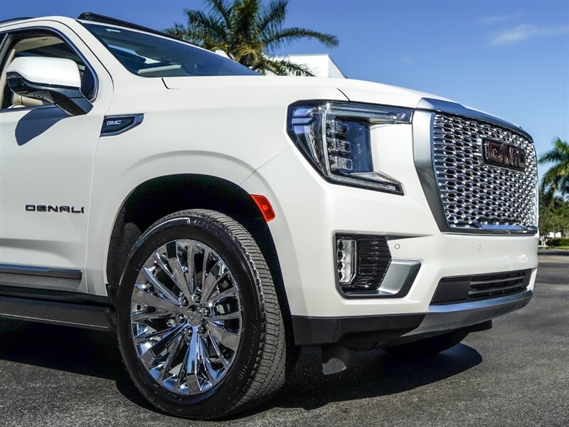 2021 GMC Yukon XL Denali   - Photo 3 - Bonita Springs, FL 34134