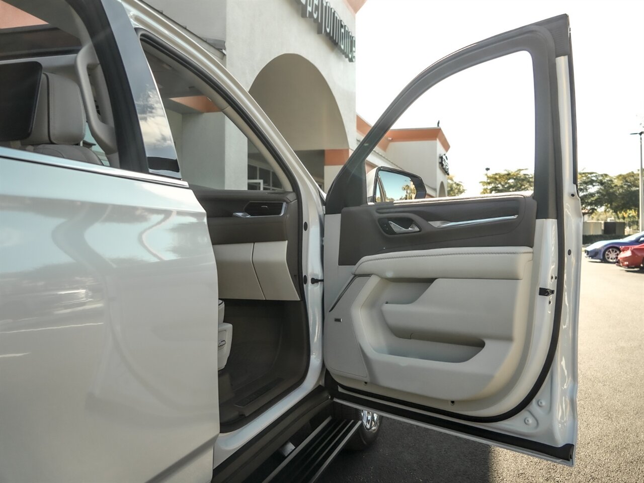 2021 GMC Yukon XL Denali   - Photo 29 - Bonita Springs, FL 34134