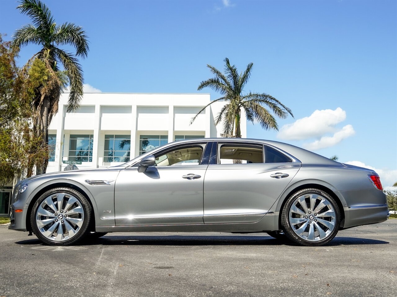 2021 Bentley Flying Spur W12   - Photo 33 - Bonita Springs, FL 34134