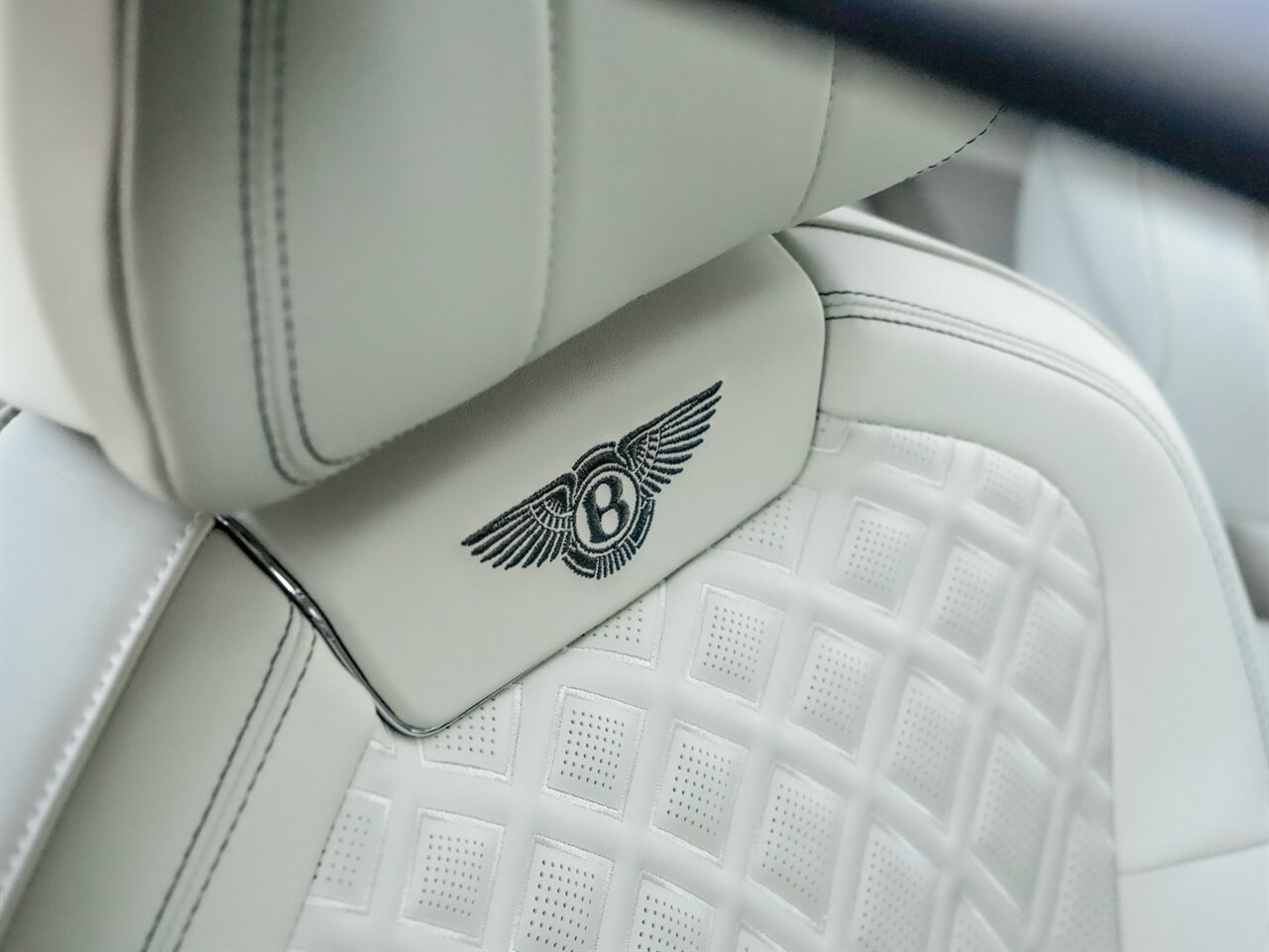 2021 Bentley Flying Spur W12   - Photo 30 - Bonita Springs, FL 34134