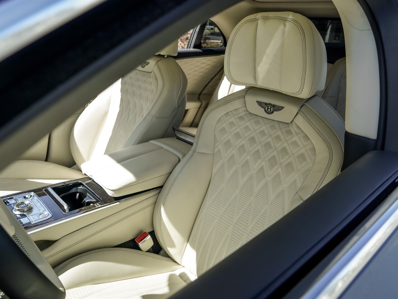 2021 Bentley Flying Spur W12   - Photo 8 - Bonita Springs, FL 34134