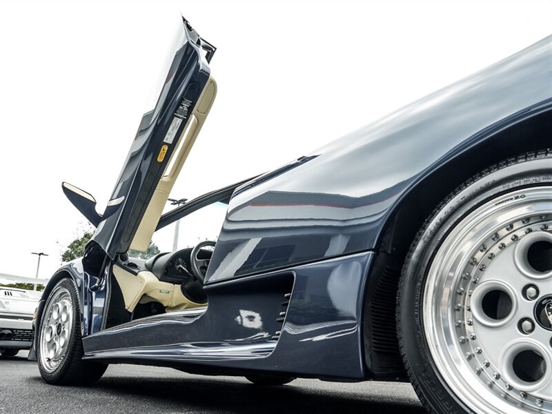 1995 Lamborghini Diablo VT - Photo 21 - Bonita Springs, FL 34134
