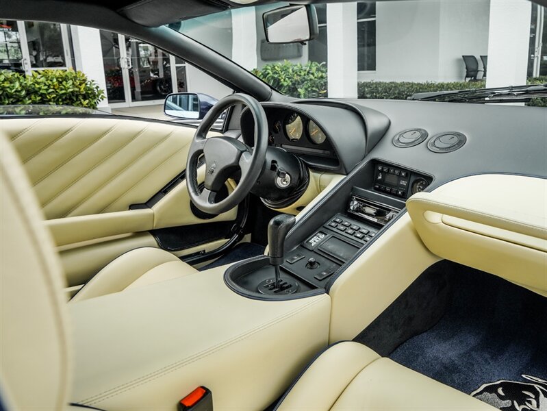 1995 Lamborghini Diablo VT - Photo 24 - Bonita Springs, FL 34134