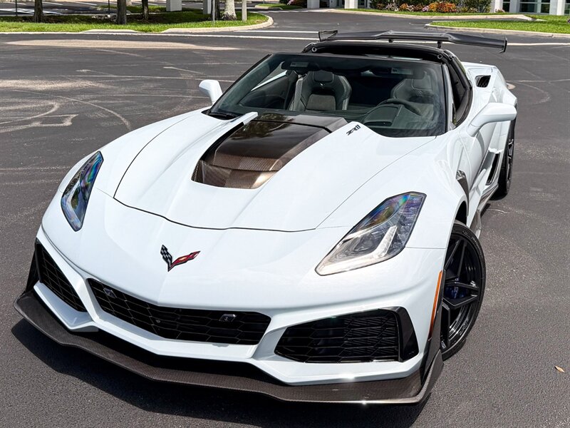 2019 Chevrolet Corvette ZR1 - Photo 8 - Bonita Springs, FL 34134