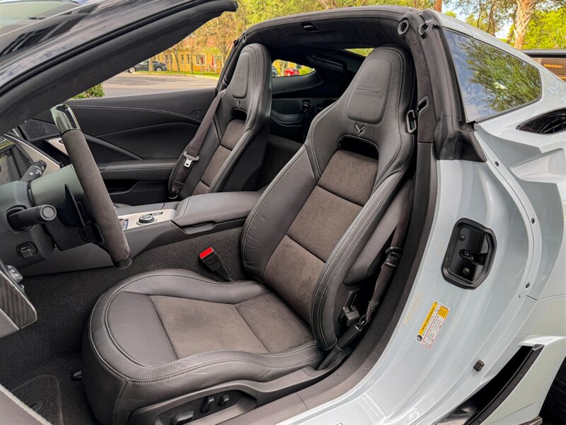 2019 Chevrolet Corvette ZR1 - Photo 20 - Bonita Springs, FL 34134