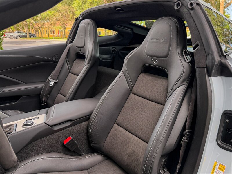 2019 Chevrolet Corvette ZR1 - Photo 21 - Bonita Springs, FL 34134