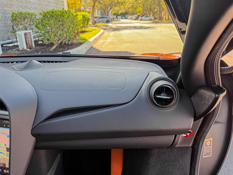 2018 McLaren 720S Performance   - Photo 36 - Bonita Springs, FL 34134