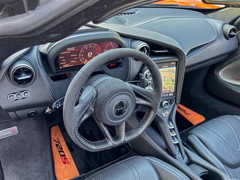 2018 McLaren 720S Performance   - Photo 30 - Bonita Springs, FL 34134