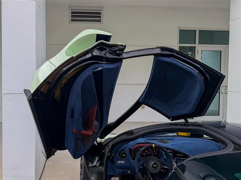2021 McLaren 765LT - Photo 27 - Bonita Springs, FL 34134
