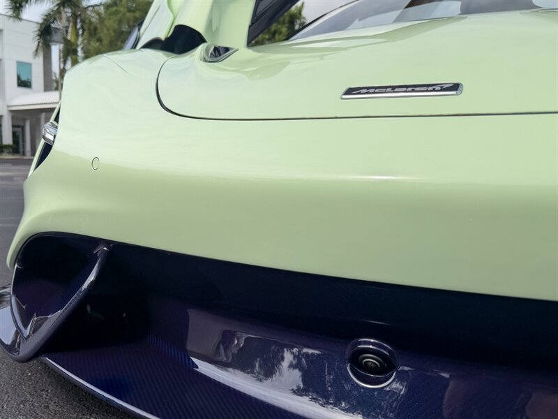 2021 McLaren 765LT - Photo 6 - Bonita Springs, FL 34134