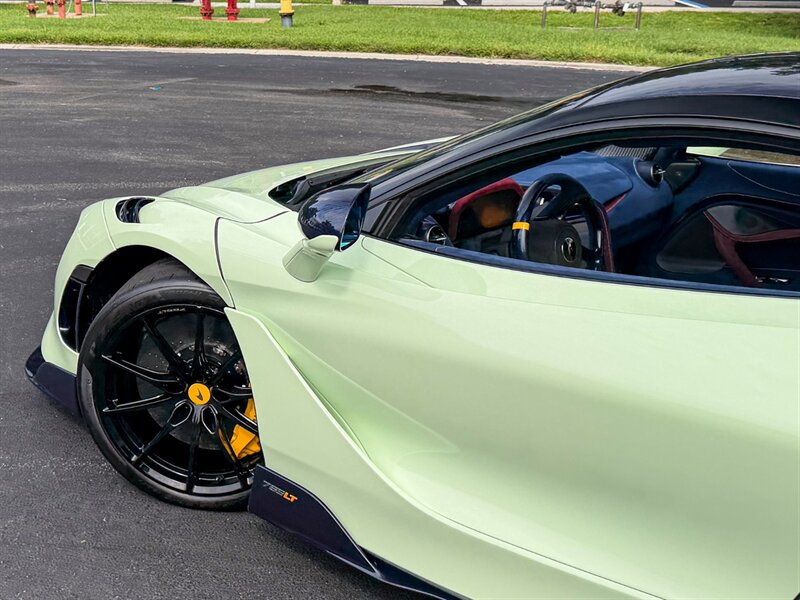 2021 McLaren 765LT - Photo 50 - Bonita Springs, FL 34134