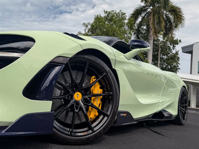 2021 McLaren 765LT - Photo 16 - Bonita Springs, FL 34134