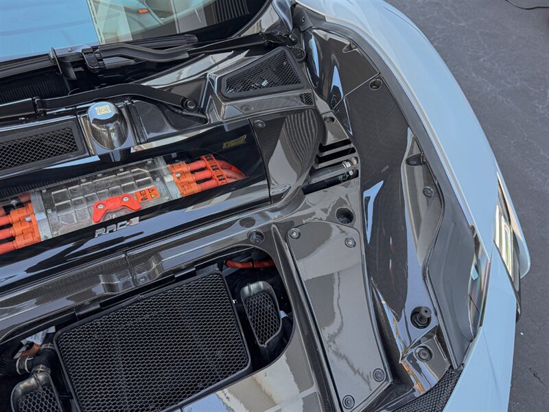 2024 Ferrari SF90 XX Stradale   - Photo 38 - Bonita Springs, FL 34134