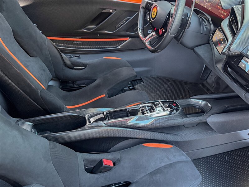 2024 Ferrari SF90 XX Stradale   - Photo 32 - Bonita Springs, FL 34134