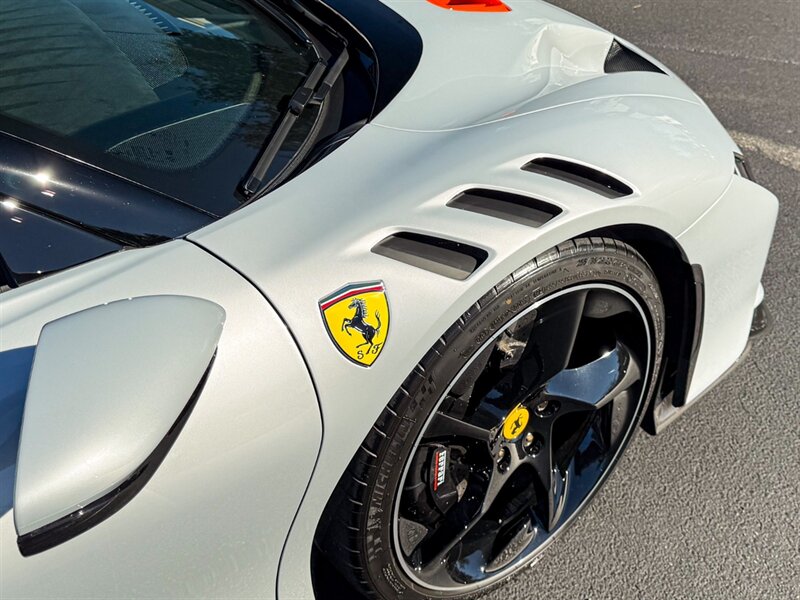 2024 Ferrari SF90 XX Stradale   - Photo 67 - Bonita Springs, FL 34134