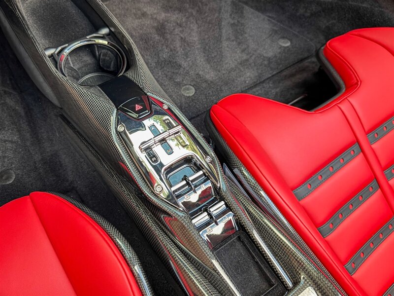 2023 Ferrari SF90 Spider - Photo 13 - Bonita Springs, FL 34134