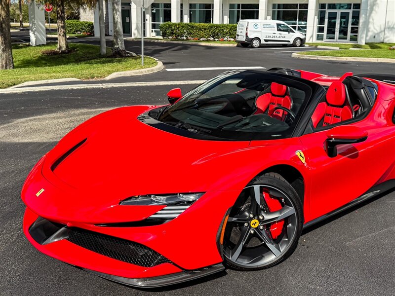 2023 Ferrari SF90 Spider - Photo 7 - Bonita Springs, FL 34134
