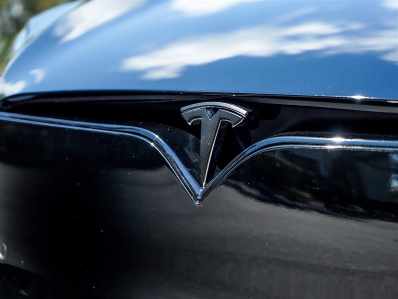2021 Tesla Model S Plaid - Photo 12 - Bonita Springs, FL 34134