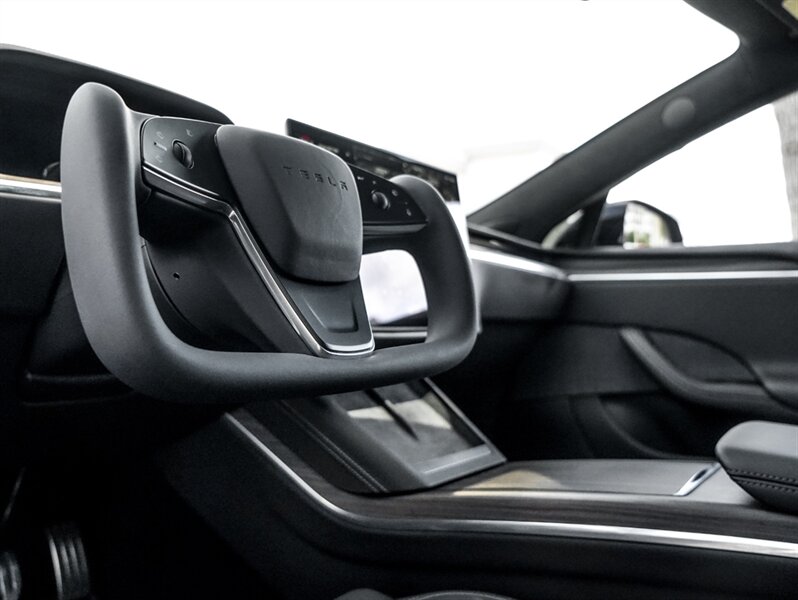 2021 Tesla Model S Plaid - Photo 13 - Bonita Springs, FL 34134