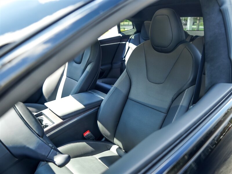 2021 Tesla Model S Plaid - Photo 8 - Bonita Springs, FL 34134