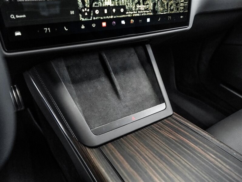 2021 Tesla Model S Plaid - Photo 16 - Bonita Springs, FL 34134