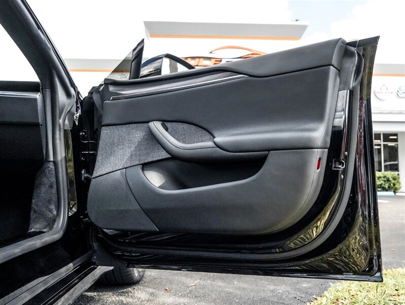 2021 Tesla Model S Plaid - Photo 24 - Bonita Springs, FL 34134