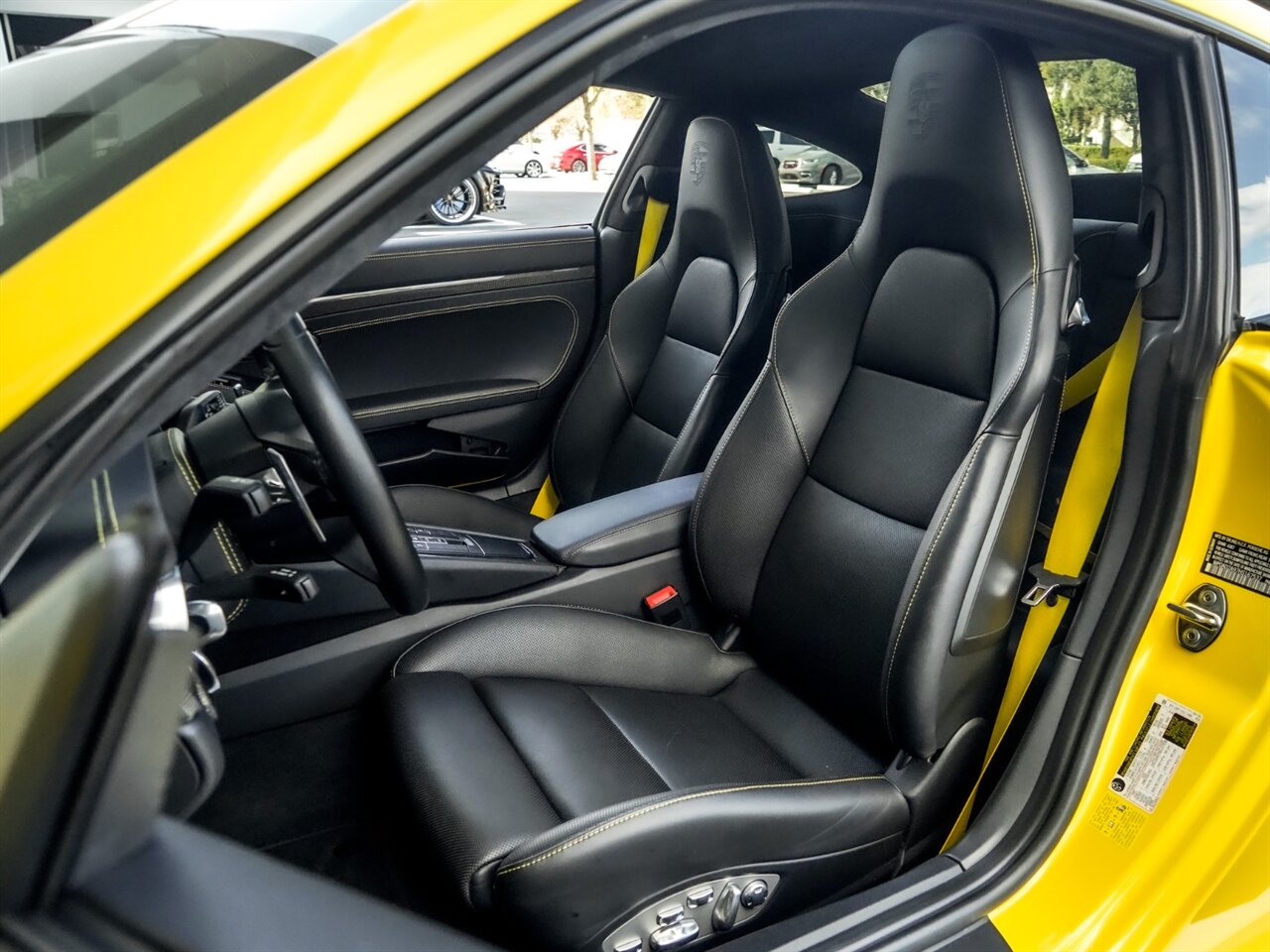 2017 Porsche 911 Turbo S   - Photo 19 - Bonita Springs, FL 34134