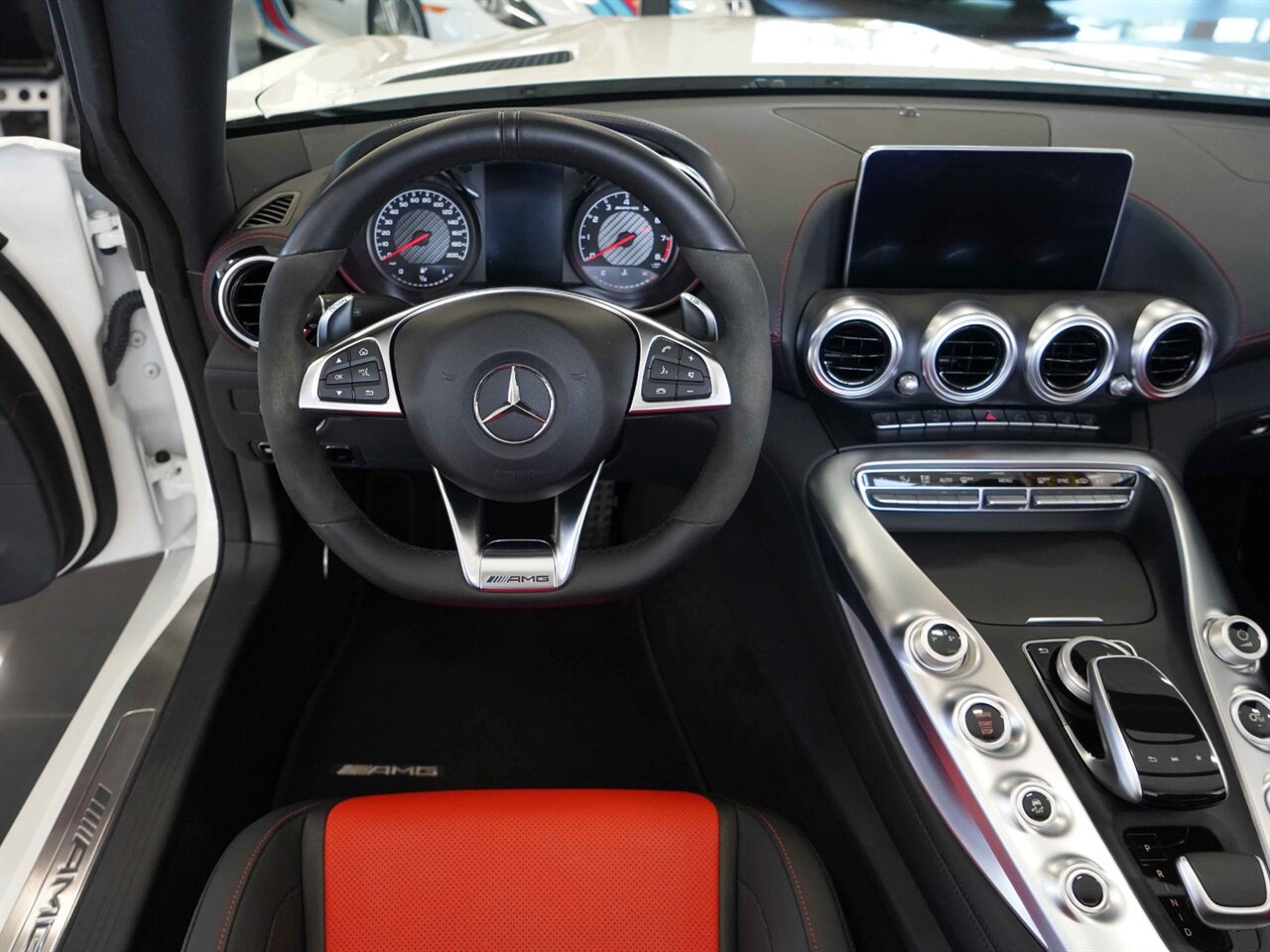 2019 Mercedes-Benz AMG GT   - Photo 24 - Bonita Springs, FL 34134