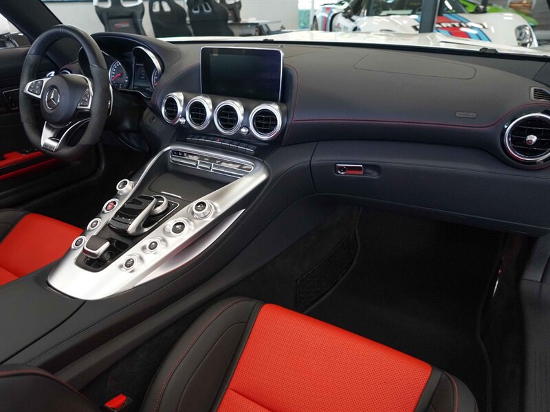 2019 Mercedes-Benz AMG GT - Photo 34 - Bonita Springs, FL 34134