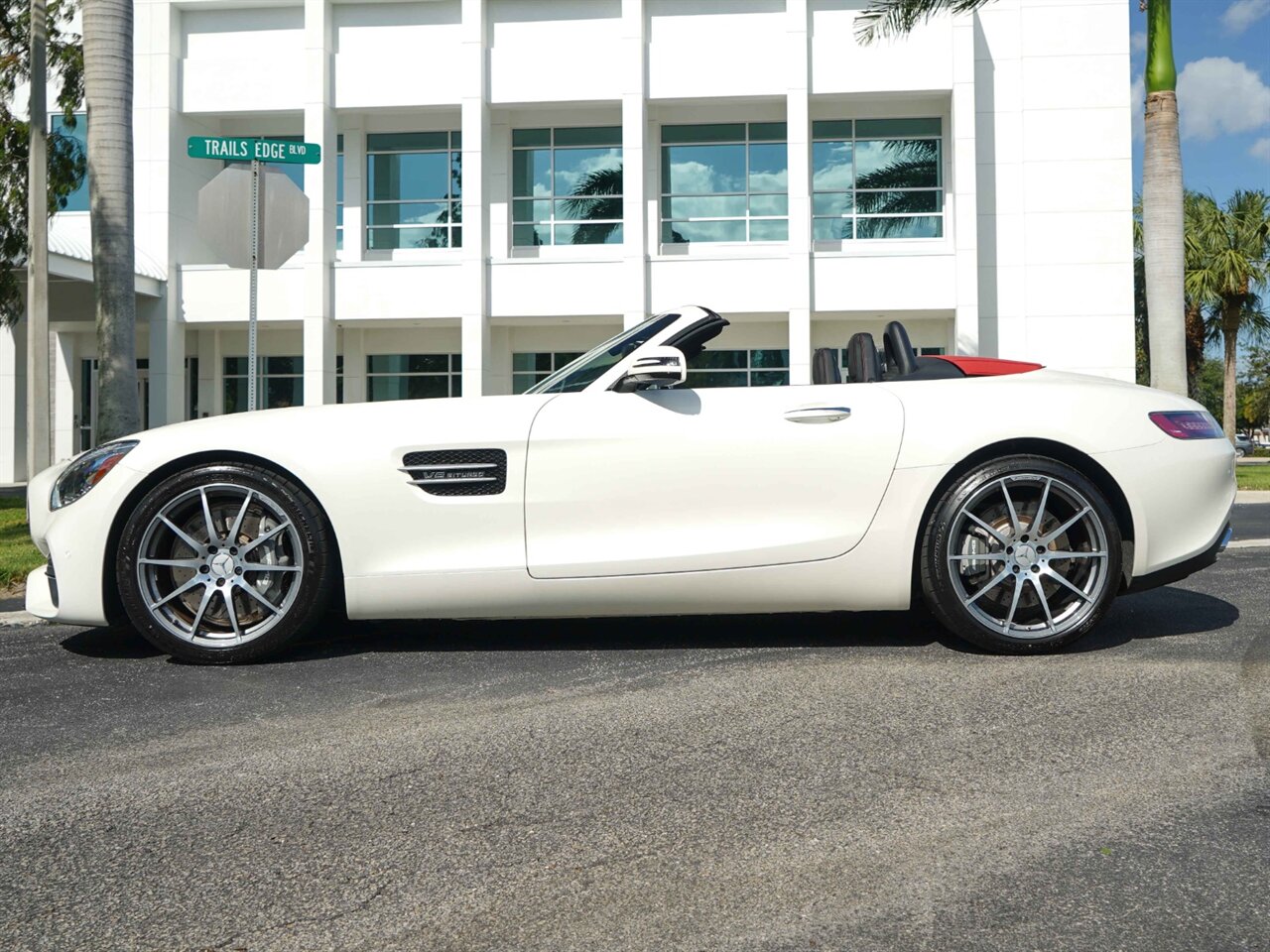 2019 Mercedes-Benz AMG GT   - Photo 19 - Bonita Springs, FL 34134