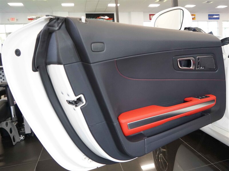 2019 Mercedes-Benz AMG GT - Photo 20 - Bonita Springs, FL 34134