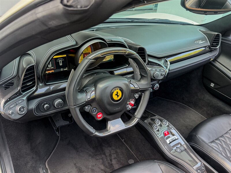 2015 Ferrari 458 Spider - Photo 26 - Bonita Springs, FL 34134