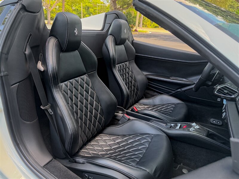 2015 Ferrari 458 Spider - Photo 29 - Bonita Springs, FL 34134