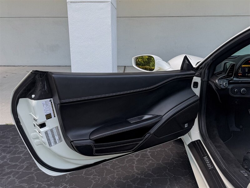 2015 Ferrari 458 Spider - Photo 20 - Bonita Springs, FL 34134
