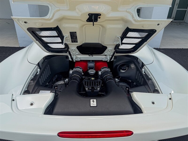 2015 Ferrari 458 Spider - Photo 38 - Bonita Springs, FL 34134