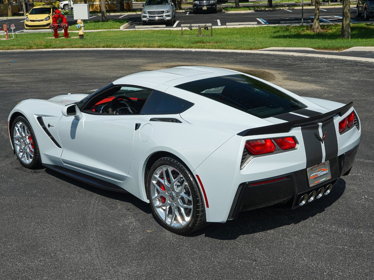 2019 Chevrolet Corvette Stingray   - Photo 15 - Bonita Springs, FL 34134