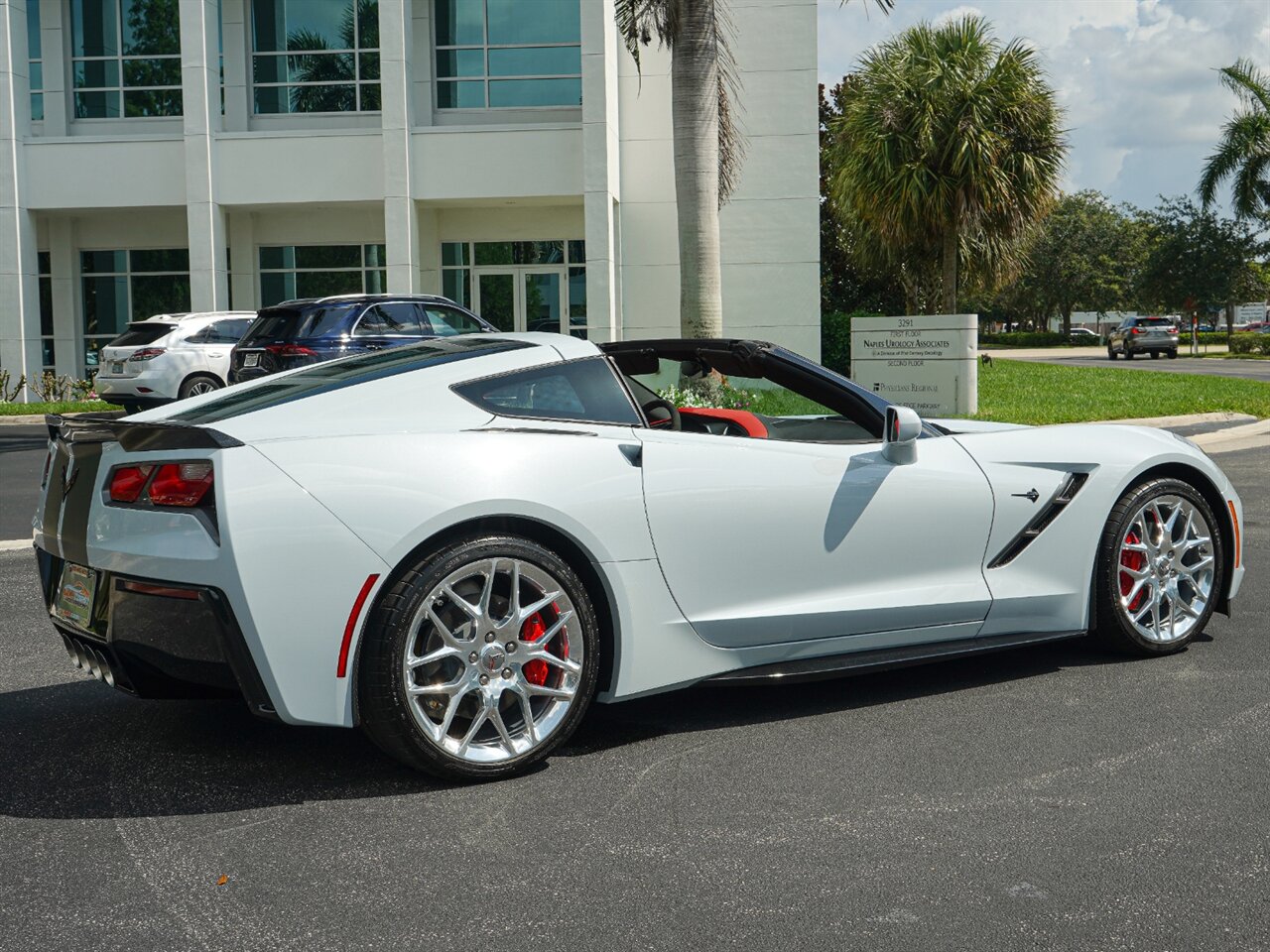 2019 Chevrolet Corvette Stingray   - Photo 39 - Bonita Springs, FL 34134