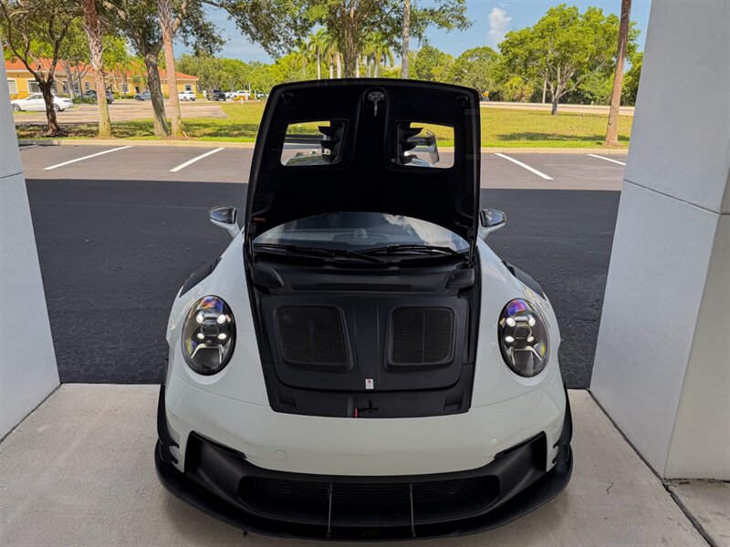 2025 Porsche 911 GT3 RS   - Photo 40 - Bonita Springs, FL 34134