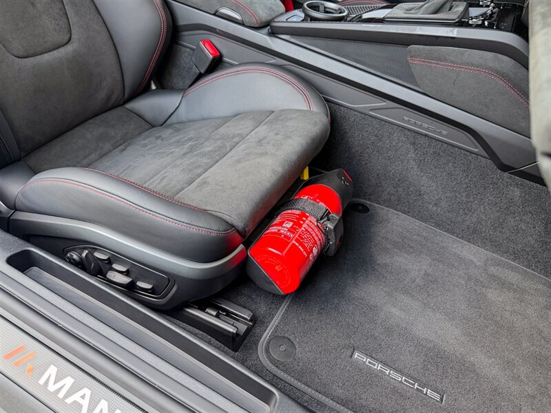 2025 Porsche 911 GT3 RS   - Photo 35 - Bonita Springs, FL 34134