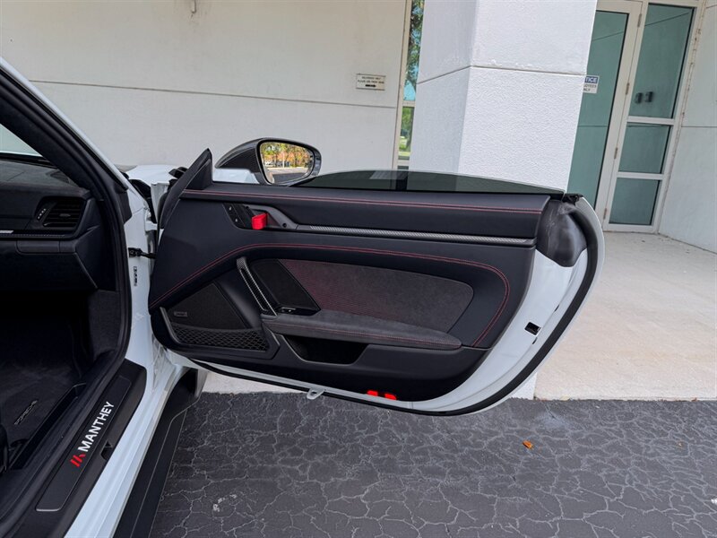 2025 Porsche 911 GT3 RS   - Photo 39 - Bonita Springs, FL 34134