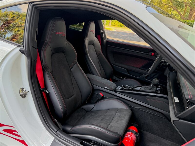 2025 Porsche 911 GT3 RS   - Photo 32 - Bonita Springs, FL 34134