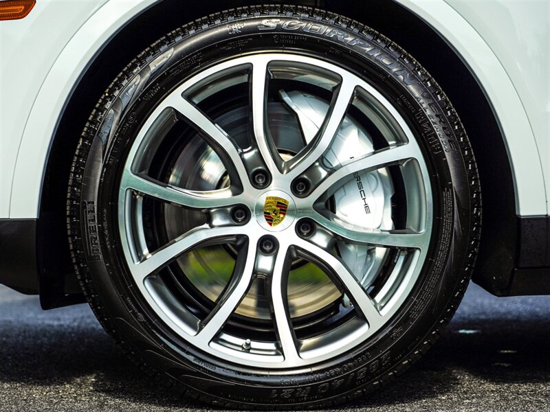 2019 Porsche Cayenne S   - Photo 31 - Bonita Springs, FL 34134