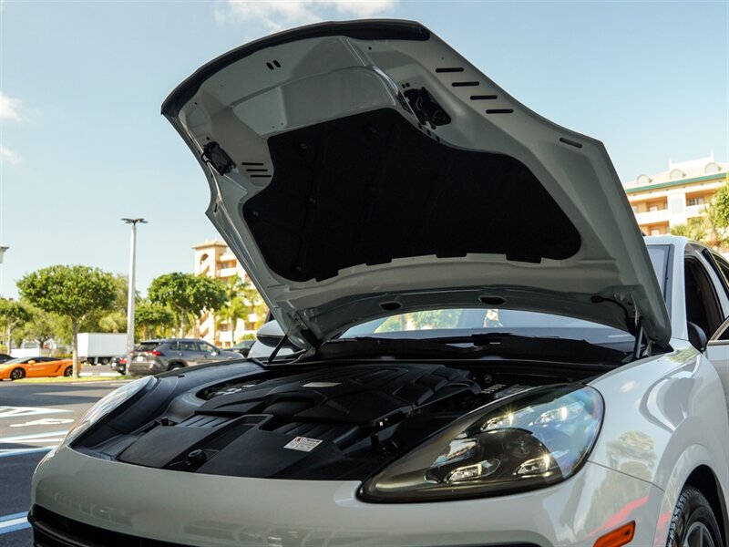 2019 Porsche Cayenne S   - Photo 29 - Bonita Springs, FL 34134