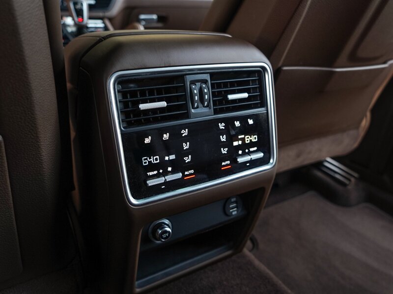 2019 Porsche Cayenne S   - Photo 18 - Bonita Springs, FL 34134