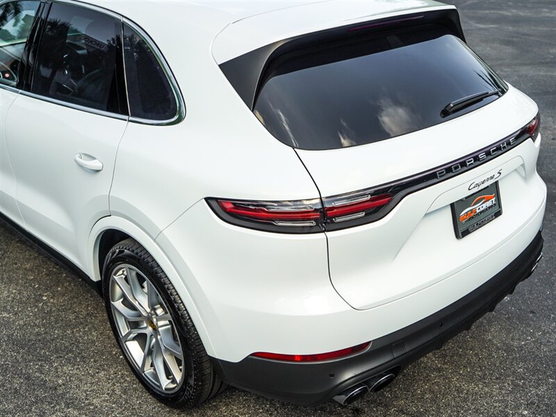 2019 Porsche Cayenne S   - Photo 36 - Bonita Springs, FL 34134