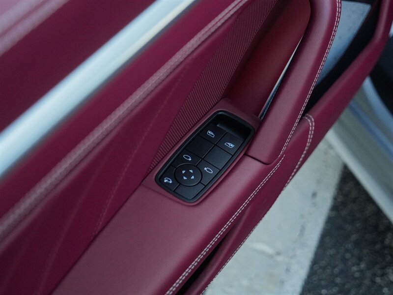 2022 Porsche 911 Turbo S   - Photo 27 - Bonita Springs, FL 34134