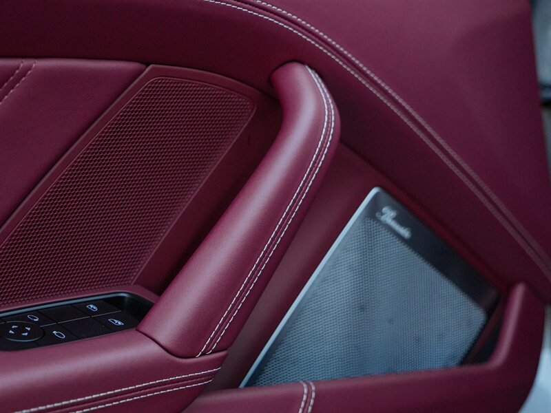 2022 Porsche 911 Turbo S   - Photo 28 - Bonita Springs, FL 34134