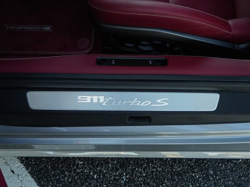 2022 Porsche 911 Turbo S   - Photo 30 - Bonita Springs, FL 34134